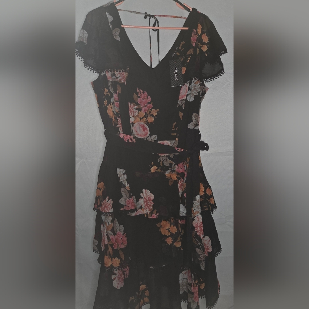 City Chic Dress with Floral Pattern